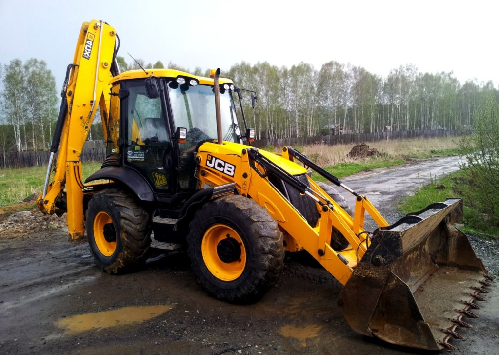 Экскаватор-погрузчик JCB 4CX